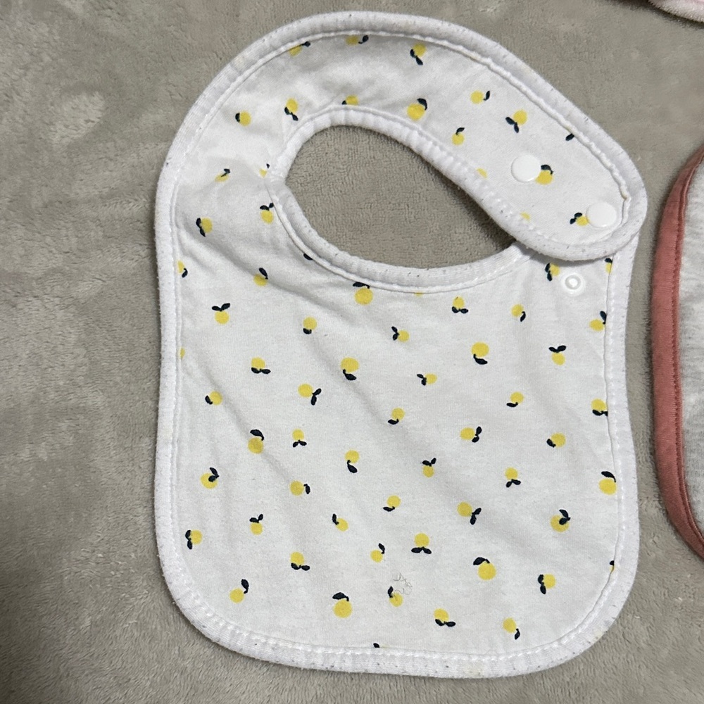 Assorted Baby Bib (8) & Cloths Set (5) - Pink, Gray, Green - Picture 6 of 6